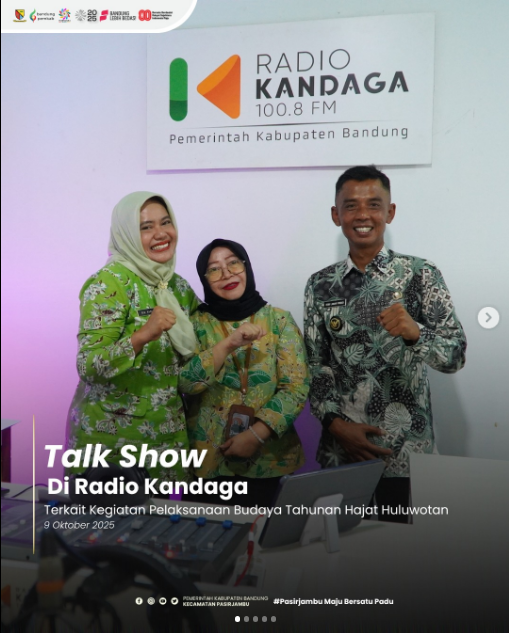 ibu-camat-pasirjambu-bersama-bapak-kepala-desa-mekarsari-menjadi-narasumber-dalam-talk-show-di-radio-kandaga