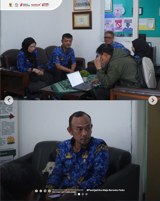 bapak-kasi-sosial-dan-budaya-kecamatan-pasirjambu-bersama-pendamping-pkh-melaksanakan-koordinasi-dengan-pendamping-pkh-dan-tksk-2