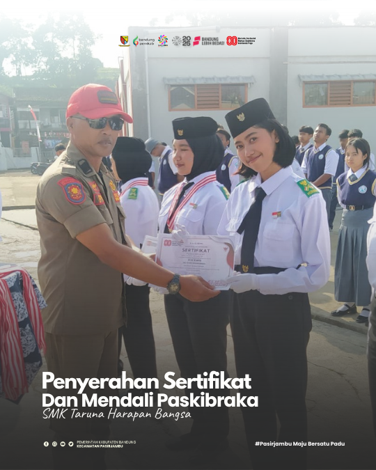penyerahan-sertifikat-dan-medali-kepada-para-anggota-paskibraka-di-smk-taruna-harapan-bangsa